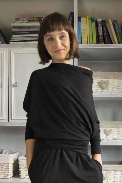 odzież dla dzieci sukienki spodnie bluzy bluzki komplety płaszcze spódniczki producent sklep Polska
